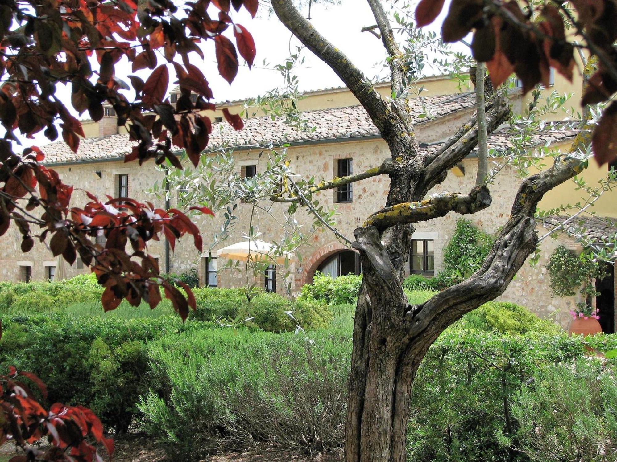 Fattoria Agriturismo Nerbona Casole d'Elsa Luaran gambar