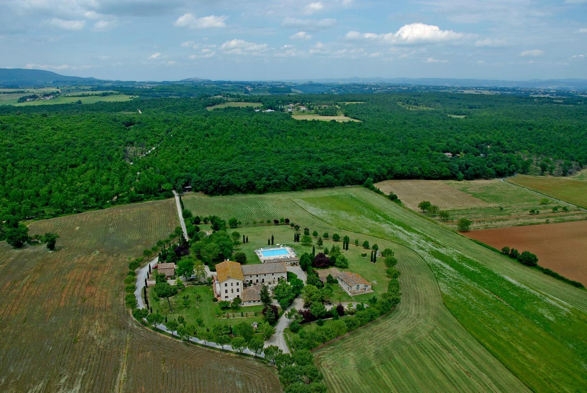 Fattoria Agriturismo Nerbona Villa Casole d'Elsa Luaran gambar